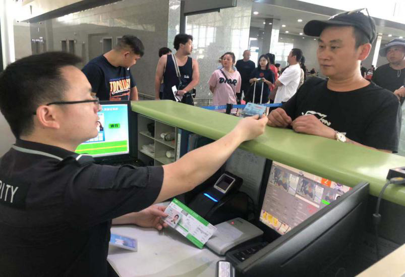 張家界機(jī)場推出二次安檢優(yōu)先卡　旅客乘機(jī)更便捷